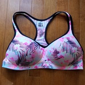 VS Victorias Secret Pink Yoga Bra large